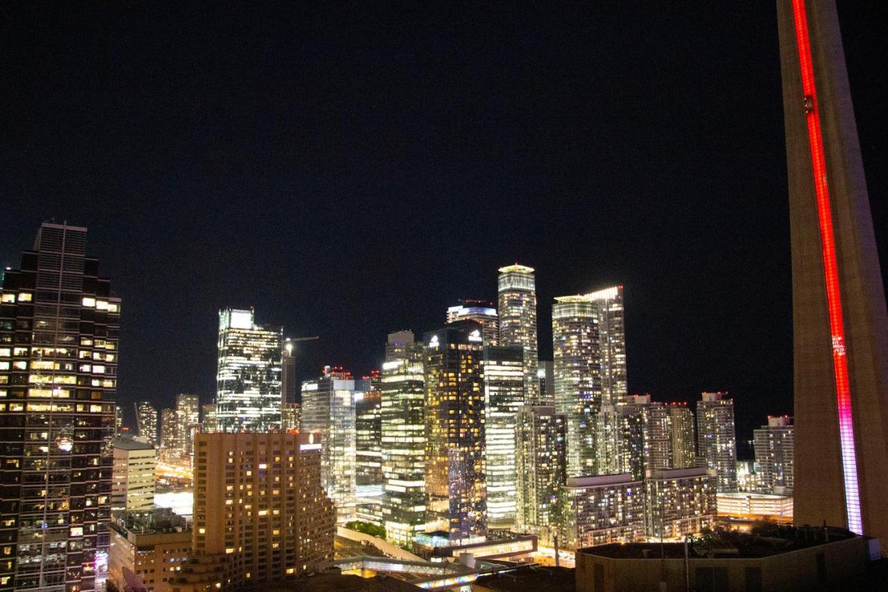 Downtown High-Rise Condo- Cn Tower View Toronto Luaran gambar